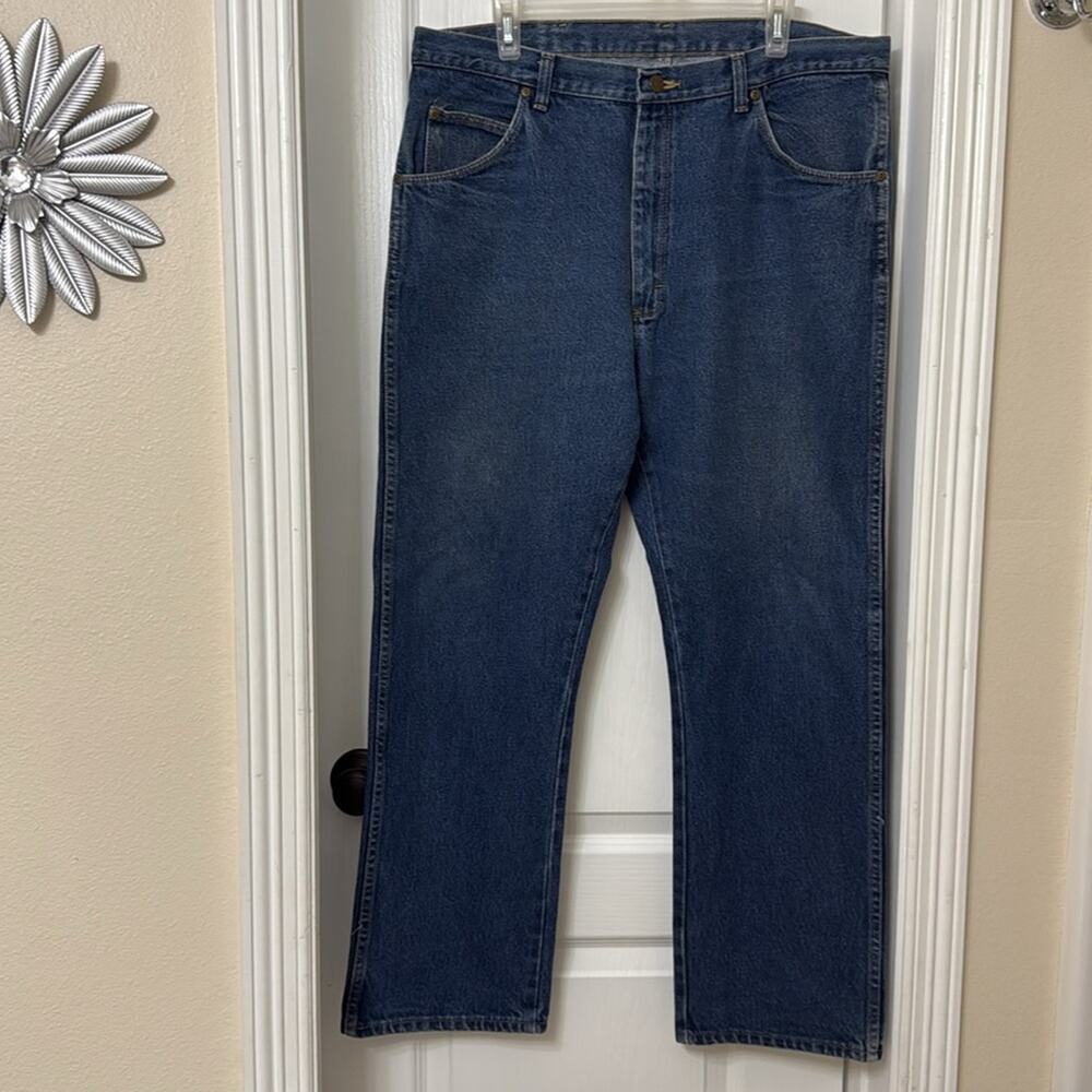 Wrangler rugged wear blue denim men's jeans size 38×30